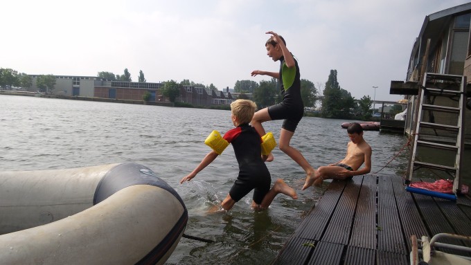 comm486-pr-newsletter1604-03-Richard-France