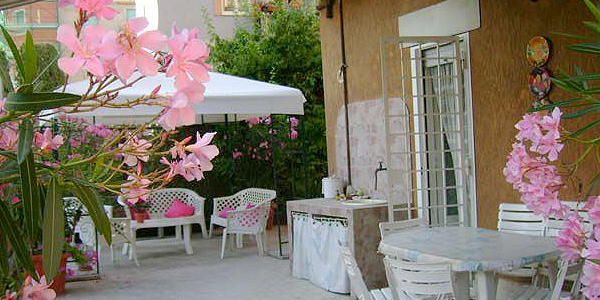 comm633_600x300_top10_2