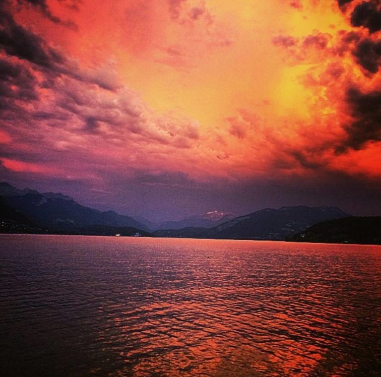 annecycolors_official-LakeAnnecy_France-1-768x760