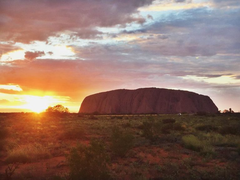 kyledydyy_Uluru_Australia-768x576