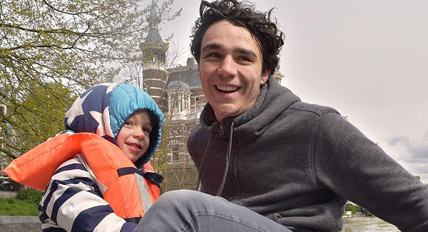 comm680_600x325_kids_amsterdam1