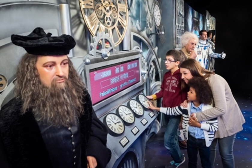 activités pour visiter Paris en famille Le Musée Grevin