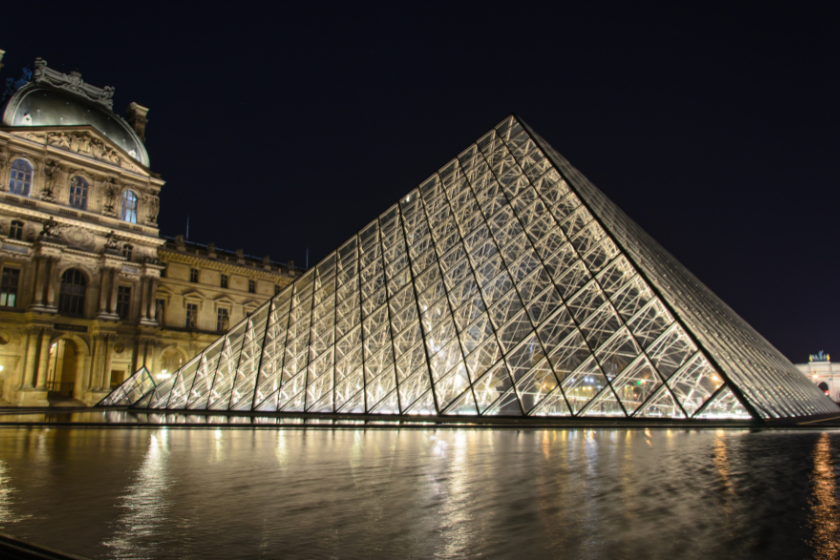 Paris la nuit Nocturnes du Louvre